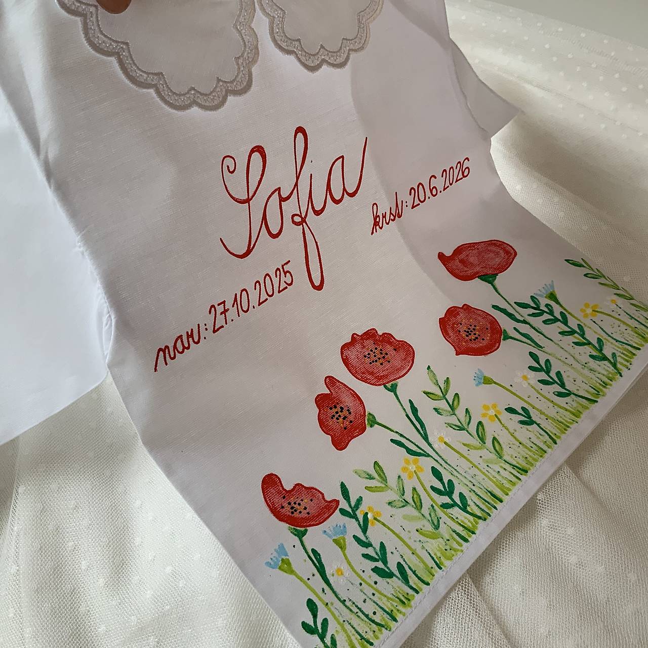 Krstná košieľka maľovaná s kvetinami