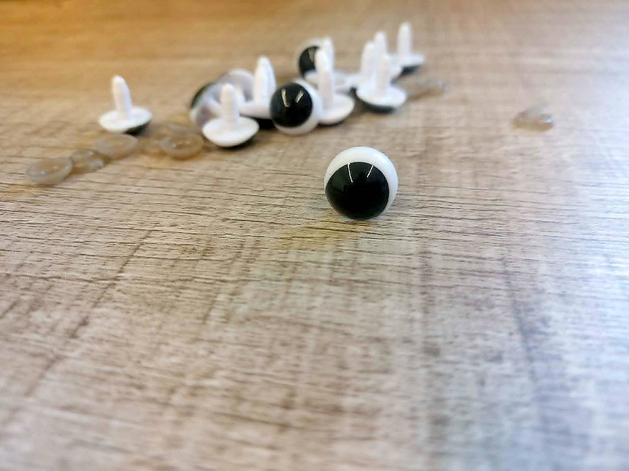 Bezpečnostné oko 16mm, 1ks