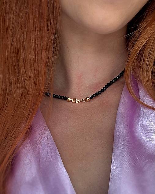 Náhrdelník Raw Infinity - Čierny Ónyx a Diamant (zlatá)