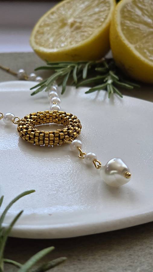 Elegantný náhrdelník s kruhovým príveskom