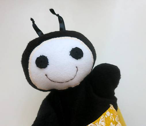 Maňuška včielka (Včielka od Medovej lúky)