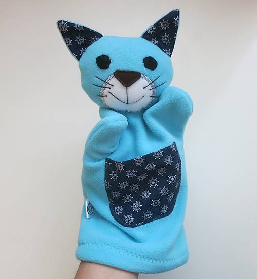 Maňuška mačka (Kocúrik s tyrkysovým kožúškom)