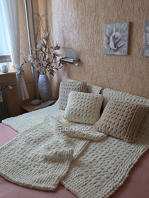Jemnučká a ľahká deka/prehozy na sedaciu súpravu z priadze alize puffy
