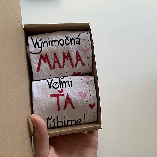 Maľované  ponožky pre výnimočnú MAMU (biele v ružovej)
