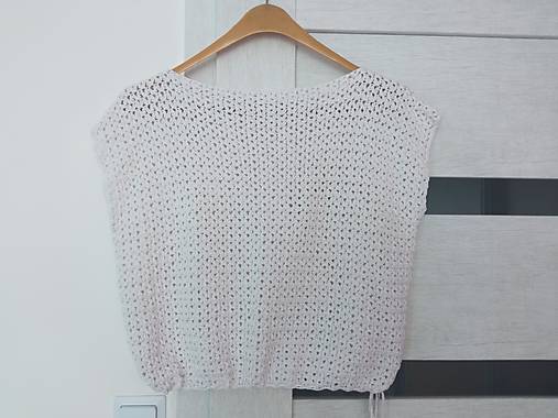 Topy, tričká, tielka - Háčkovaný biely topík - 18431066_