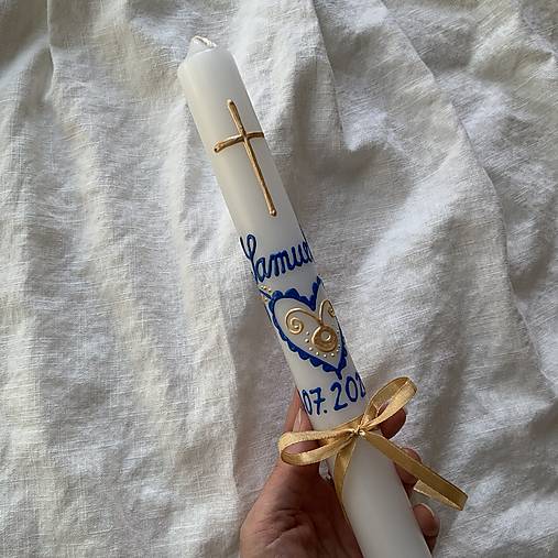 Ručne maľovaná krstná svieca s personalizáciou – 35 cm, biely vosk modrozlatá