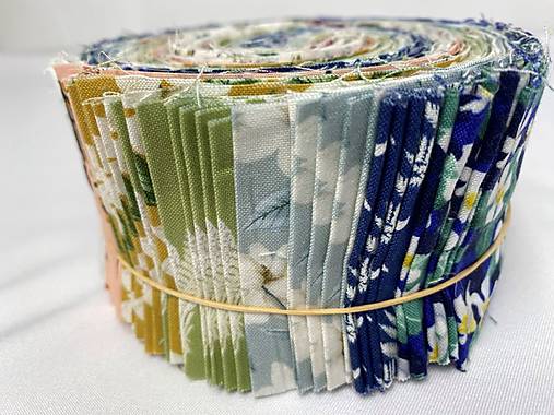 MOIRA Jelly-Roll pásy – Country Romance | 40 pásov 100 % americkej bavlny | Jelly-Roll Rug