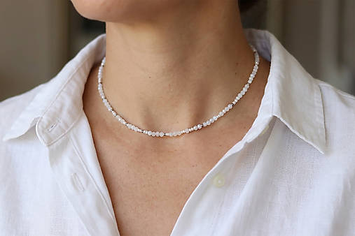 Náhrdelník choker mesačný kameň, perly