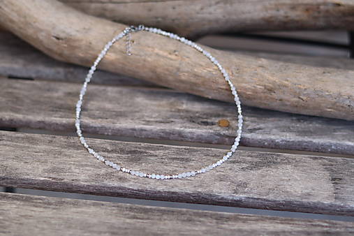 Náhrdelník choker mesačný kameň, perly