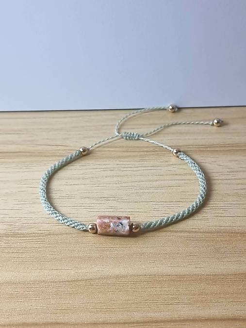 Náramky - Macrame náramok so slnečným kameňom - 18438913_