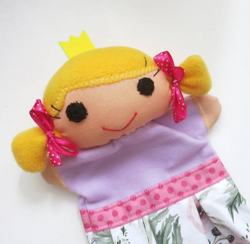 Maňuška princezná (v sladkej sukničke)