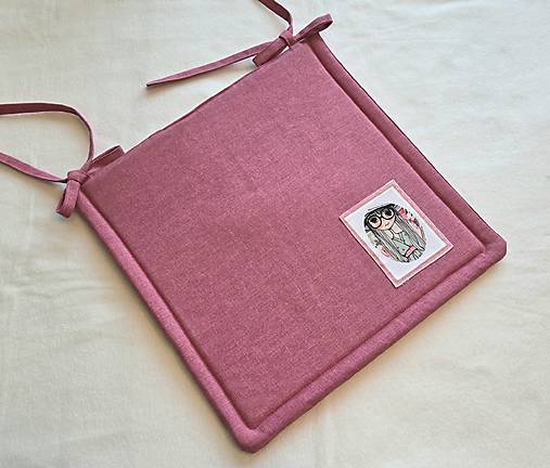 Detský textil - Podsedák na školskú stoličku s aplikáciou  (dievča v okuliaroch) - 18452957_