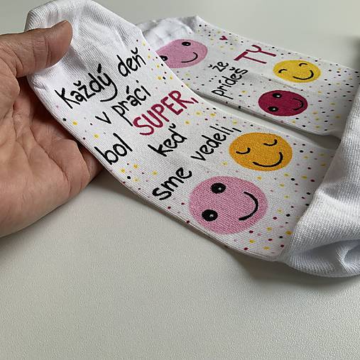 Maľované ponožky pre super KOLEGYŇU veselé farebné