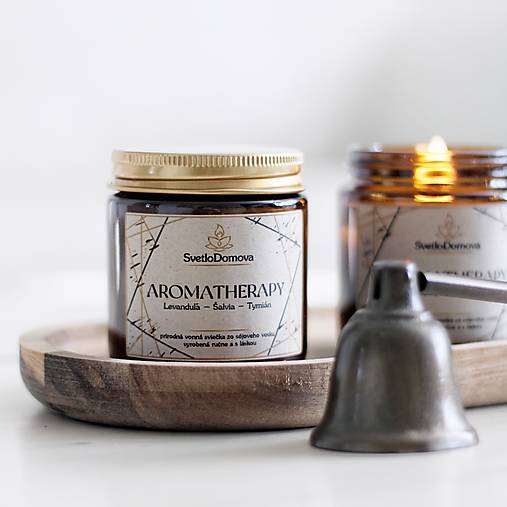 AKCIA - Sviečka zo  100% sójového vosku - AROMATHERAPY - BAVLNENÝ Knôt - 8vôní - 95g/28hod.
