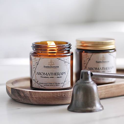 AKCIA - Sviečka zo  100% sójového vosku - AROMATHERAPY - BAVLNENÝ Knôt - 8vôní - 95g/28hod.