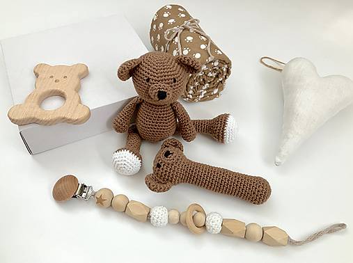 Hračky - 🧸 Prírodný darčekový set pre bábätko – Medvedík biela labka - 18463082_