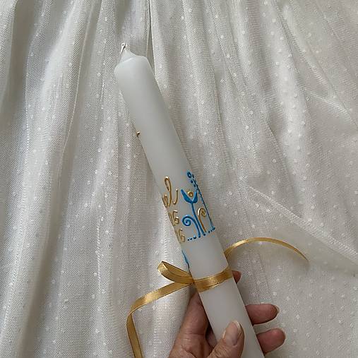 Ručne maľovaná krstná svieca s personalizáciou – modro-zlatá - 35 cm, biely vosk