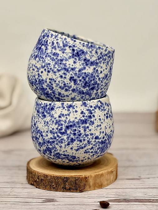 Blue Freckles - pohárik latte elegán (330ml, bez uška)