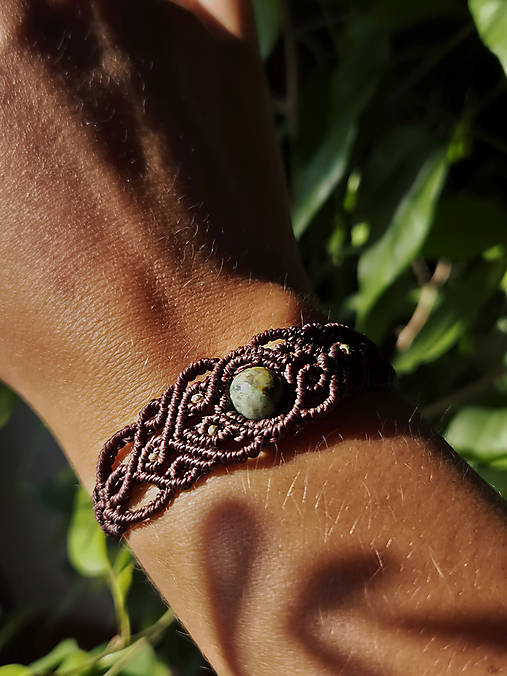 Náramky - Micro macramé náramok s korálkou afrického tyrkysu - 18509953_