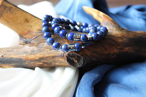 Iniciálka LUX partnerské Lapis Lazuli