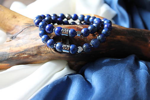 Iniciálka LUX partnerské Lapis Lazuli