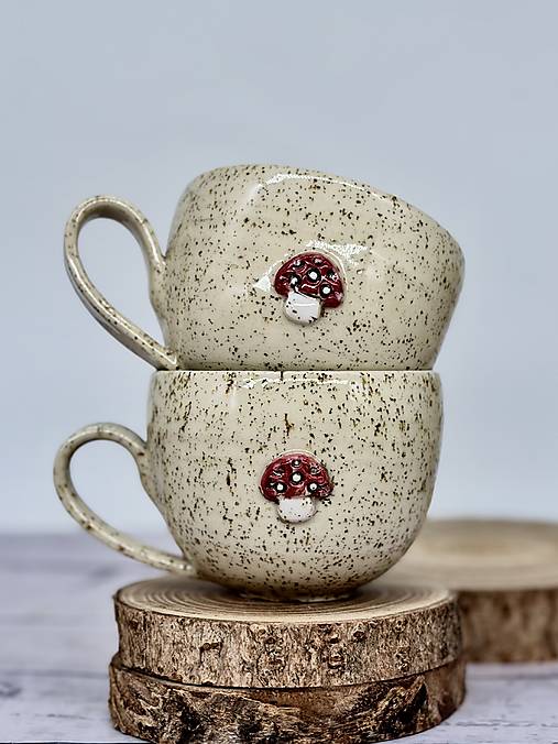 Nádoby - Oat Amanita - šálka cappuccino (200ml, s uškom) - 18587367_