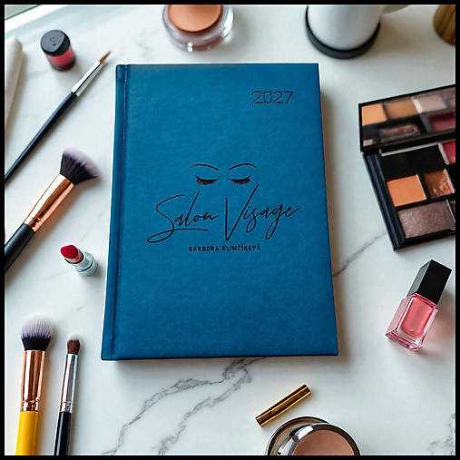 Papiernictvo - Personalizovaný týždenný diár 2027 - cena je konečná s neobmedzeným gravírom na jednej strane petrolejový - 18589130_