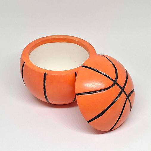 Dekorácie - Ručne maľovaná sadrová dóza s viečkom  (Basketbalová lopta) - 18589353_