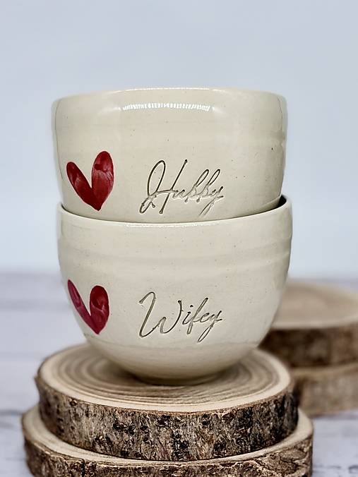 Srdce - set pohárikov cappuccino Wifey a Hubby limited (180ml, bez uška)