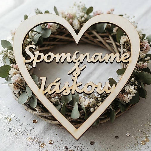 Dekorácie - Drevený nápis spomíname s láskou 10cm - 18606015_