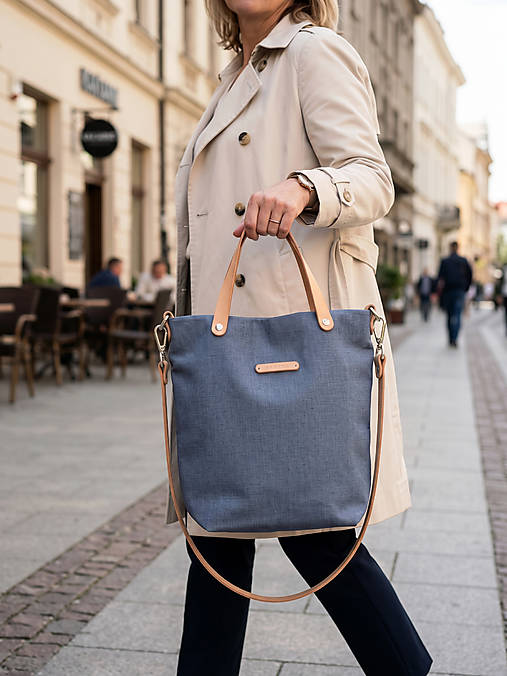 Oceľovomodrá ľanová crossbody kabelka s koženým remienkom (40x34cm)